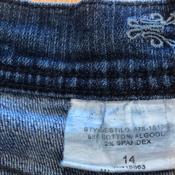 Jean - Picture 3 of 7